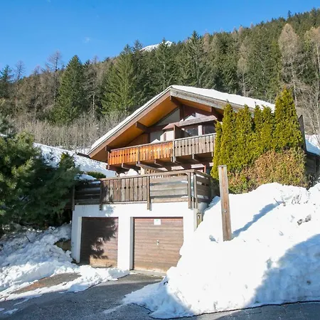 Sainte-foy-l'argentiere Chalet Sleeps 9 * Шамоні