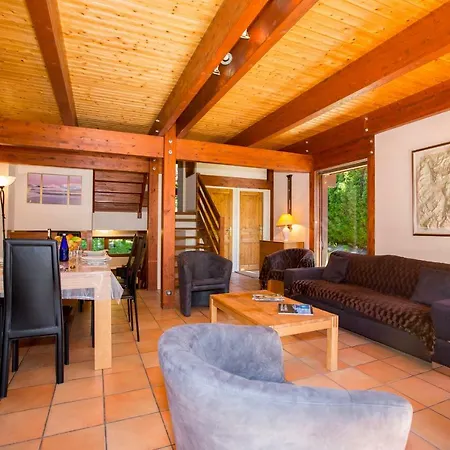 Sainte-foy-l'argentiere Chalet Sleeps 9 Chamonix