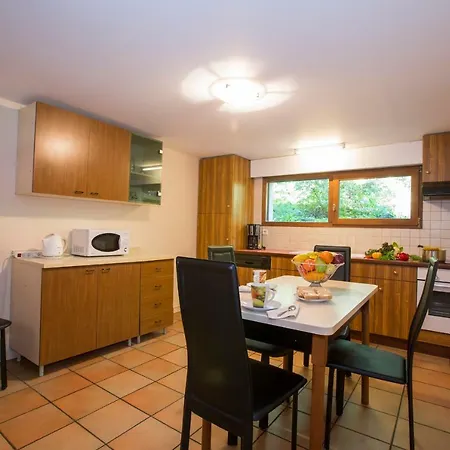 Шале Sainte-foy-l'argentiere Chalet Sleeps 9 *