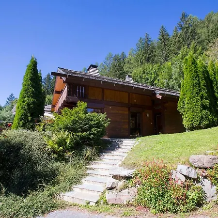 Sainte-foy-l'argentiere Chalet Sleeps 9 Chalet *